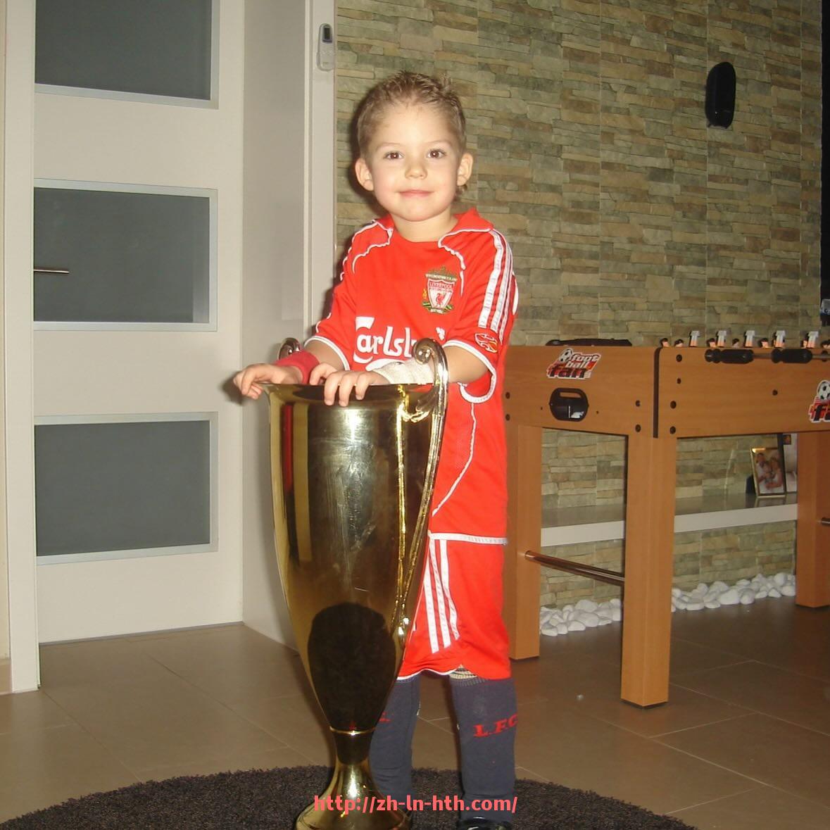 华体会hth登录入口-西甲联赛33全程解说：西甲联赛第33轮赛事全程解说与精彩回顾