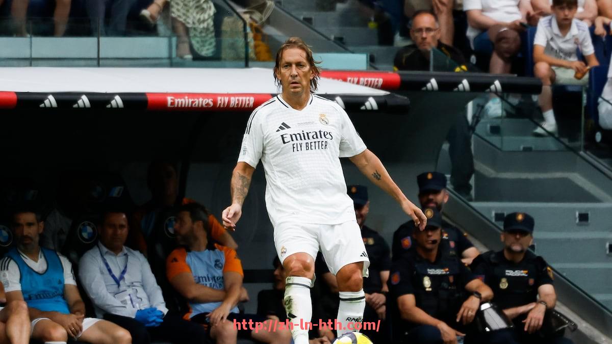 华体会hth登录入口-法甲球员技术总结及其在赛季中的表现与进步